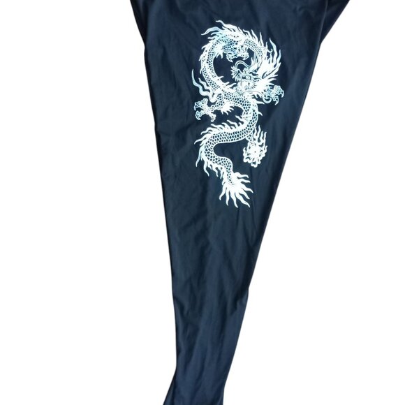 Thrifted Women's Plus Size (5XL) 28W-30W Dragon Graphic High-Rise Leggings - Picture 6 of 6